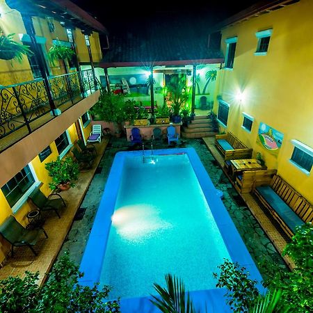 Fullmoon Hotel Granada  Kültér fotó