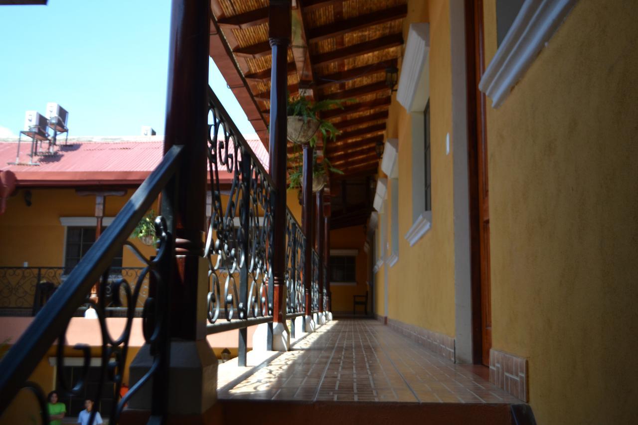 Fullmoon Hotel Granada  Kültér fotó